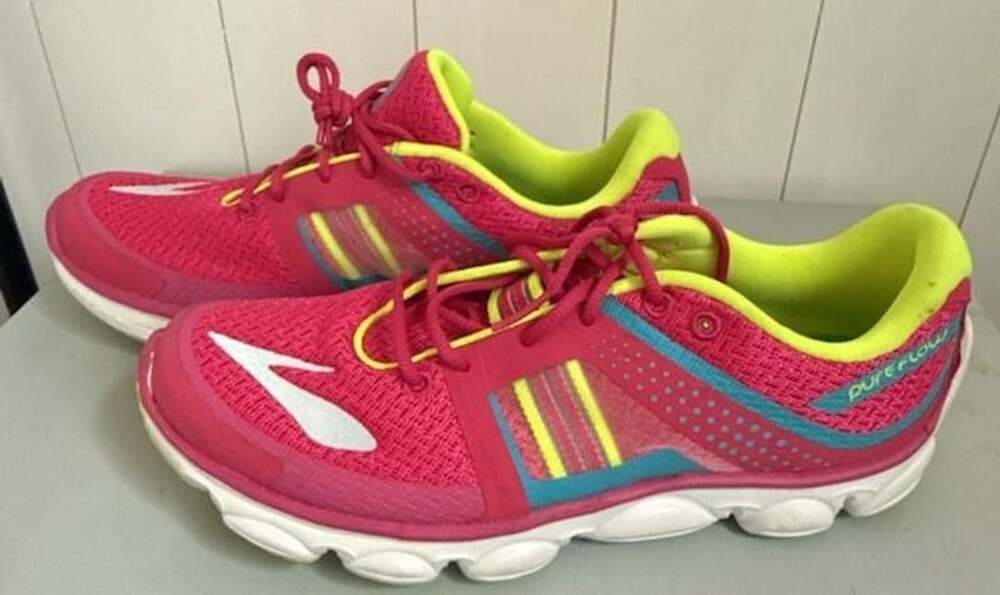 Brooks PureFlow 4 Running Shoes Pink Yellow Blue Women's Size 5.5